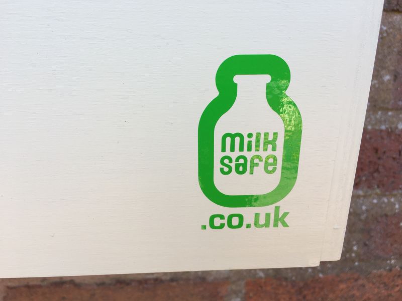 milksafe logo country cream